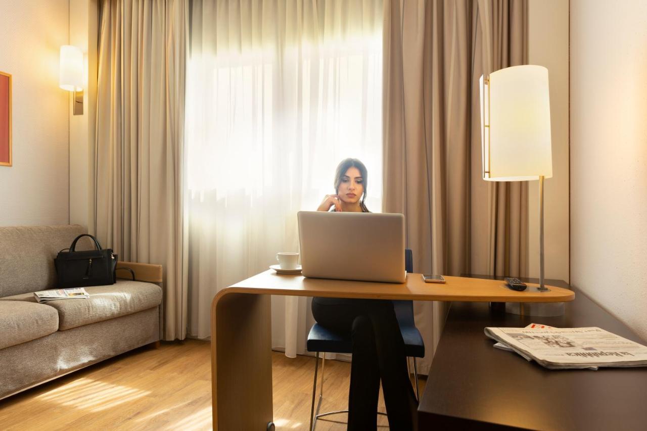 Novotel Caserta Sud Экстерьер фото