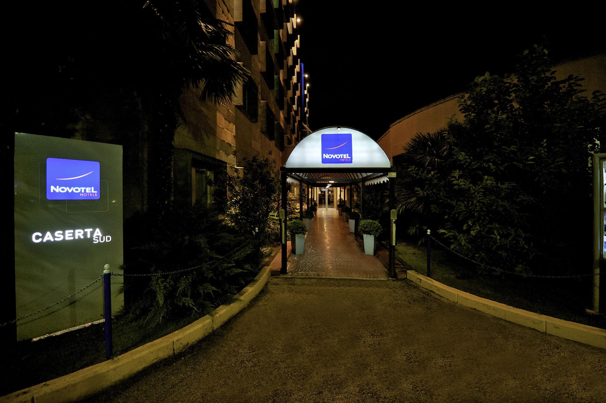 Novotel Caserta Sud Экстерьер фото