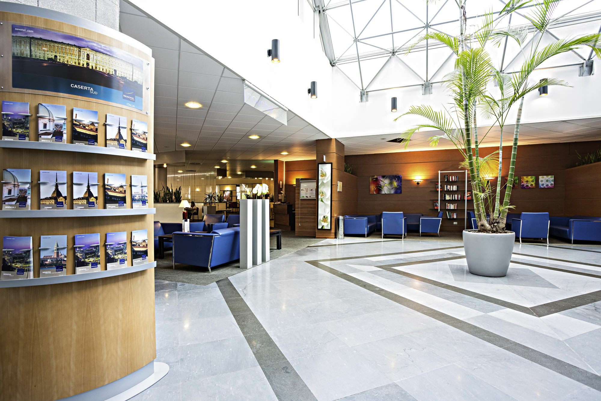Novotel Caserta Sud Экстерьер фото