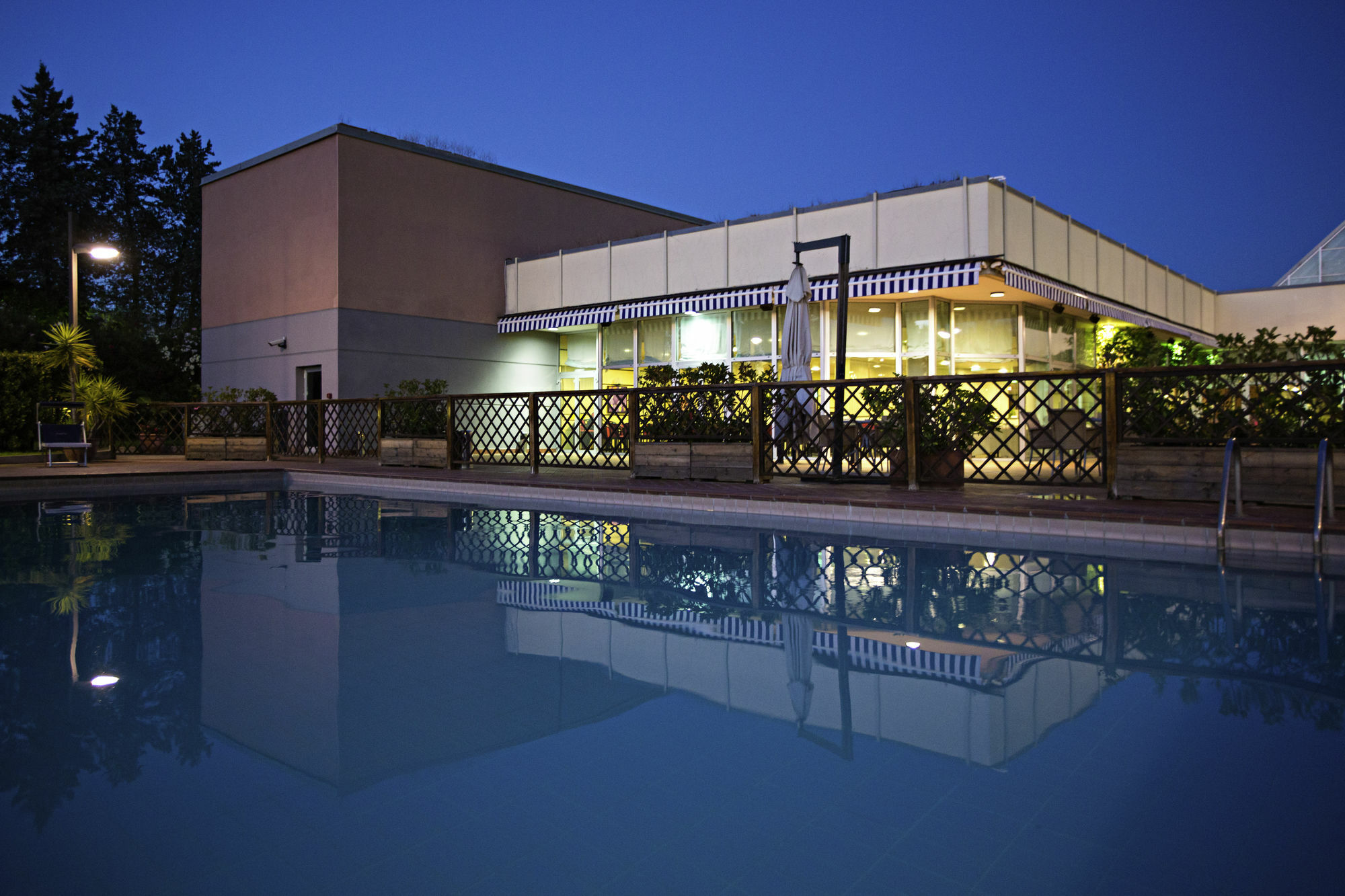Novotel Caserta Sud Экстерьер фото