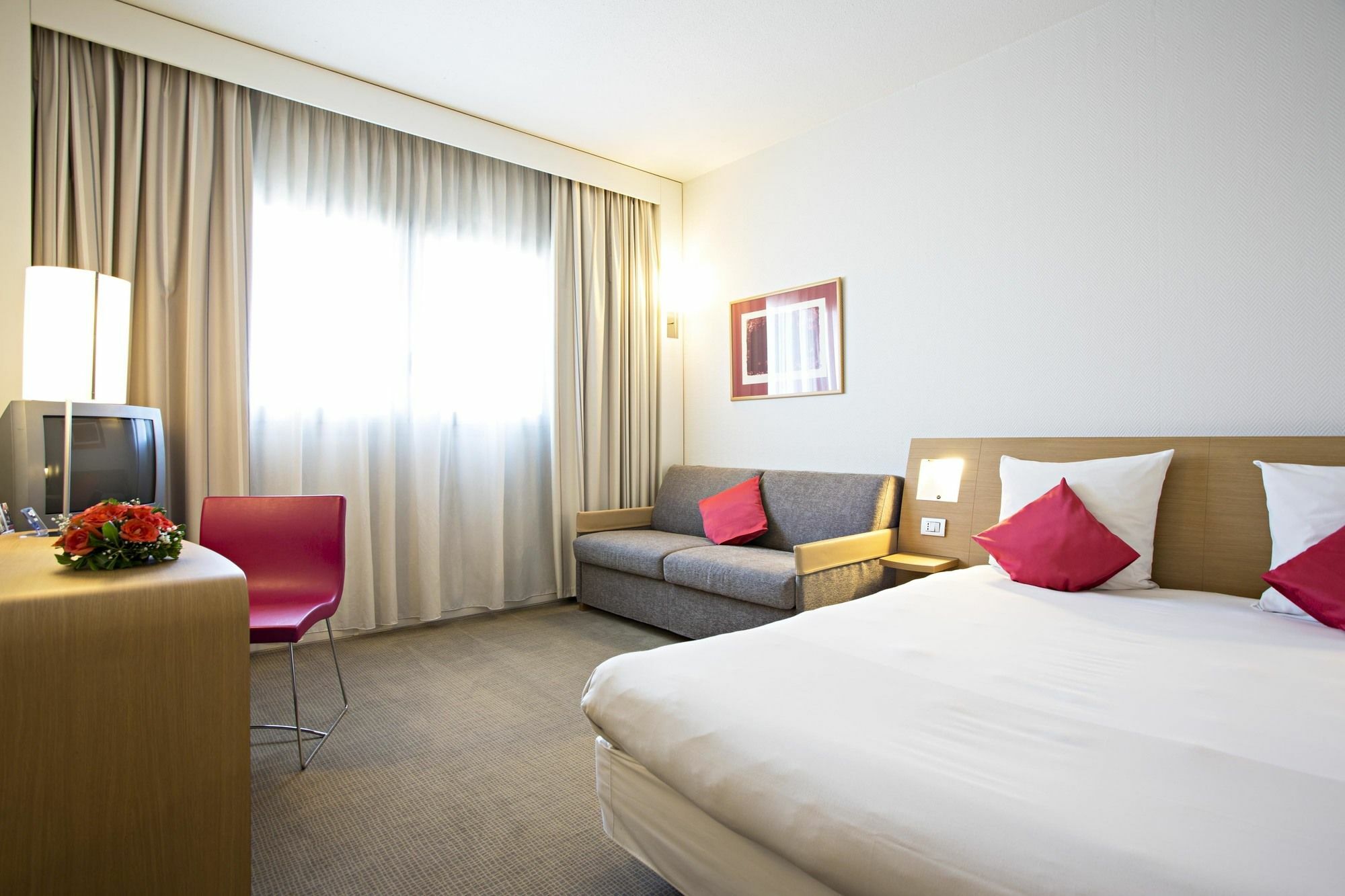 Novotel Caserta Sud Экстерьер фото